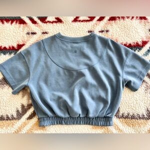 Lululemon cropped top, size 4
